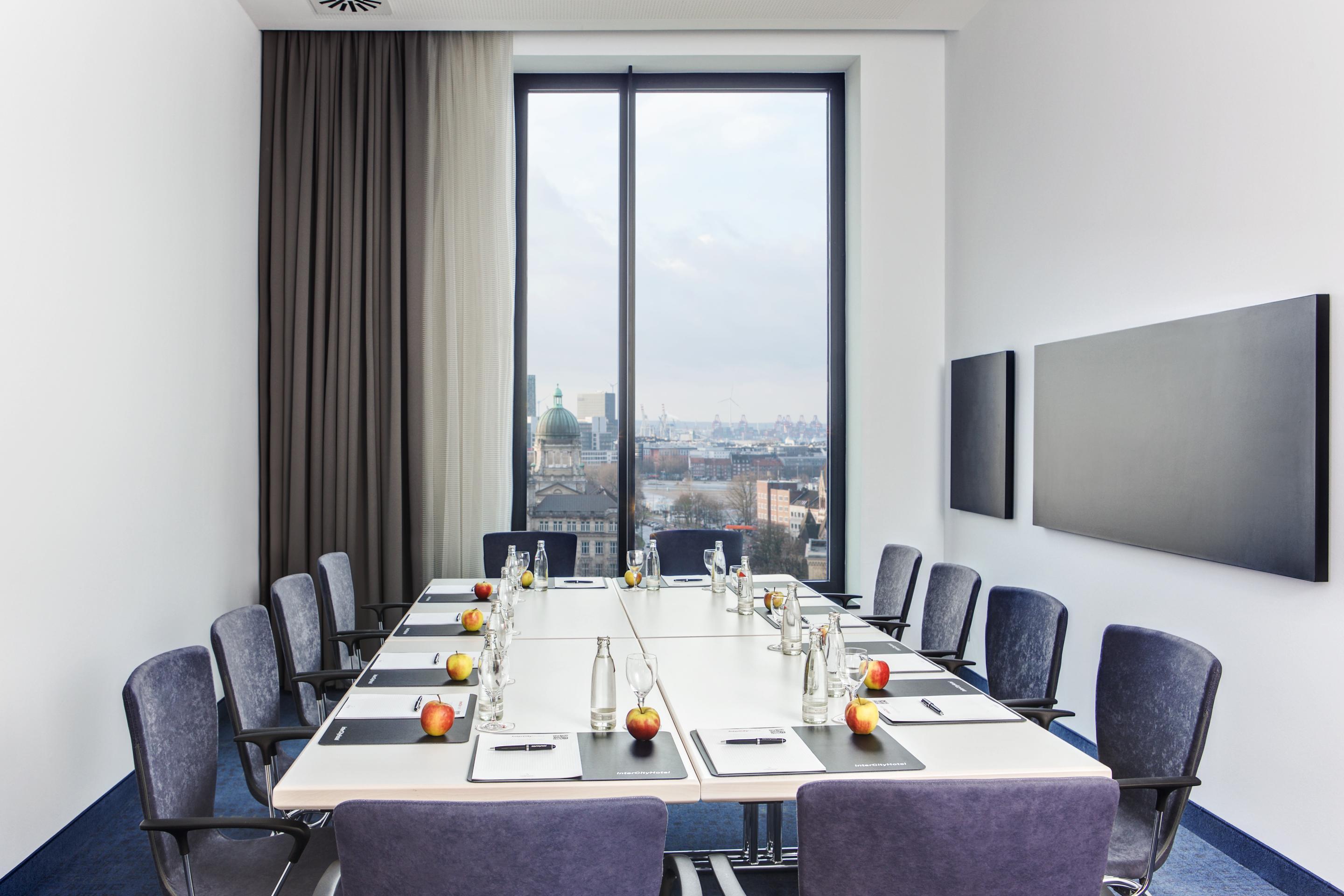 Intercityhotel Hamburg Dammtor-Messe Dış mekan fotoğraf