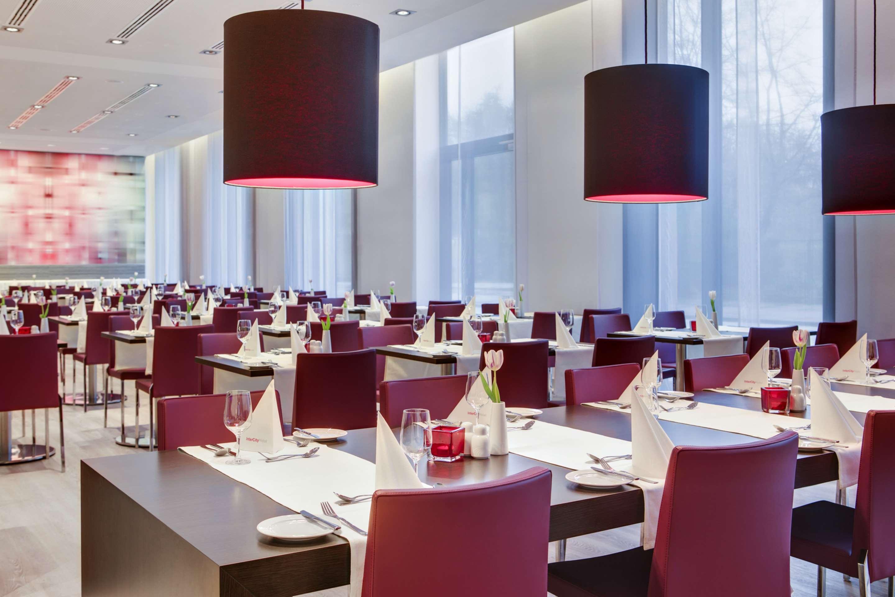 Intercityhotel Hamburg Dammtor-Messe Dış mekan fotoğraf