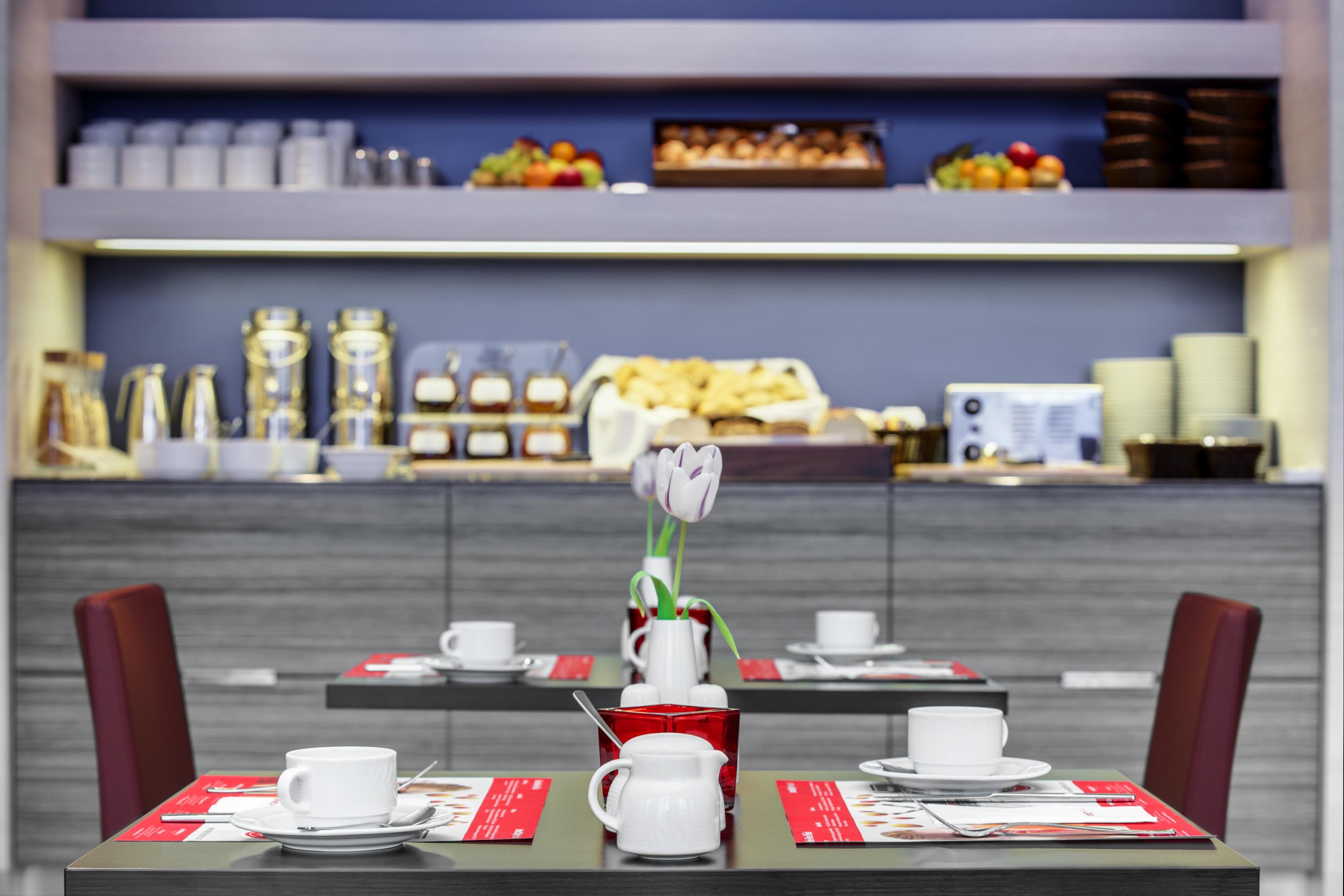 Intercityhotel Hamburg Dammtor-Messe Dış mekan fotoğraf