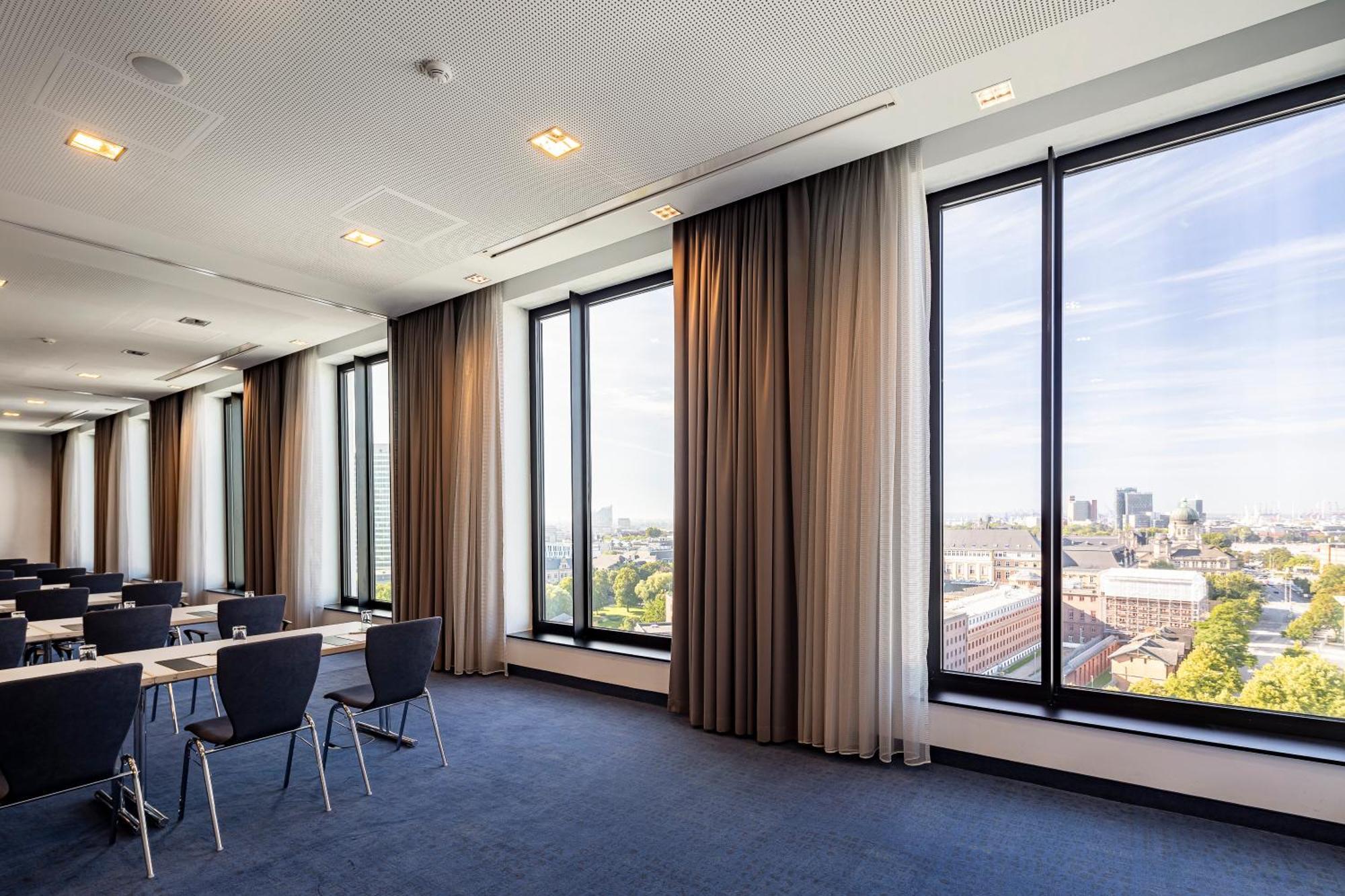 Intercityhotel Hamburg Dammtor-Messe Dış mekan fotoğraf