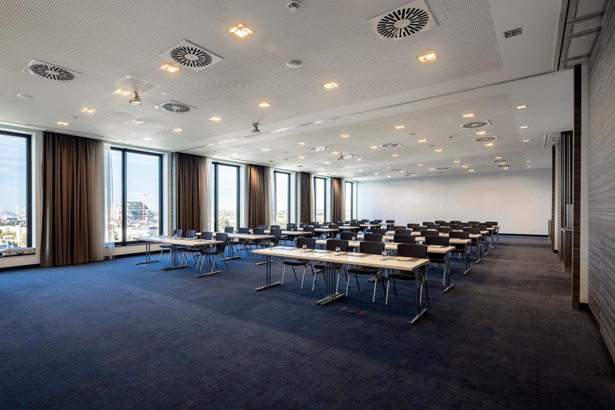 Intercityhotel Hamburg Dammtor-Messe Dış mekan fotoğraf