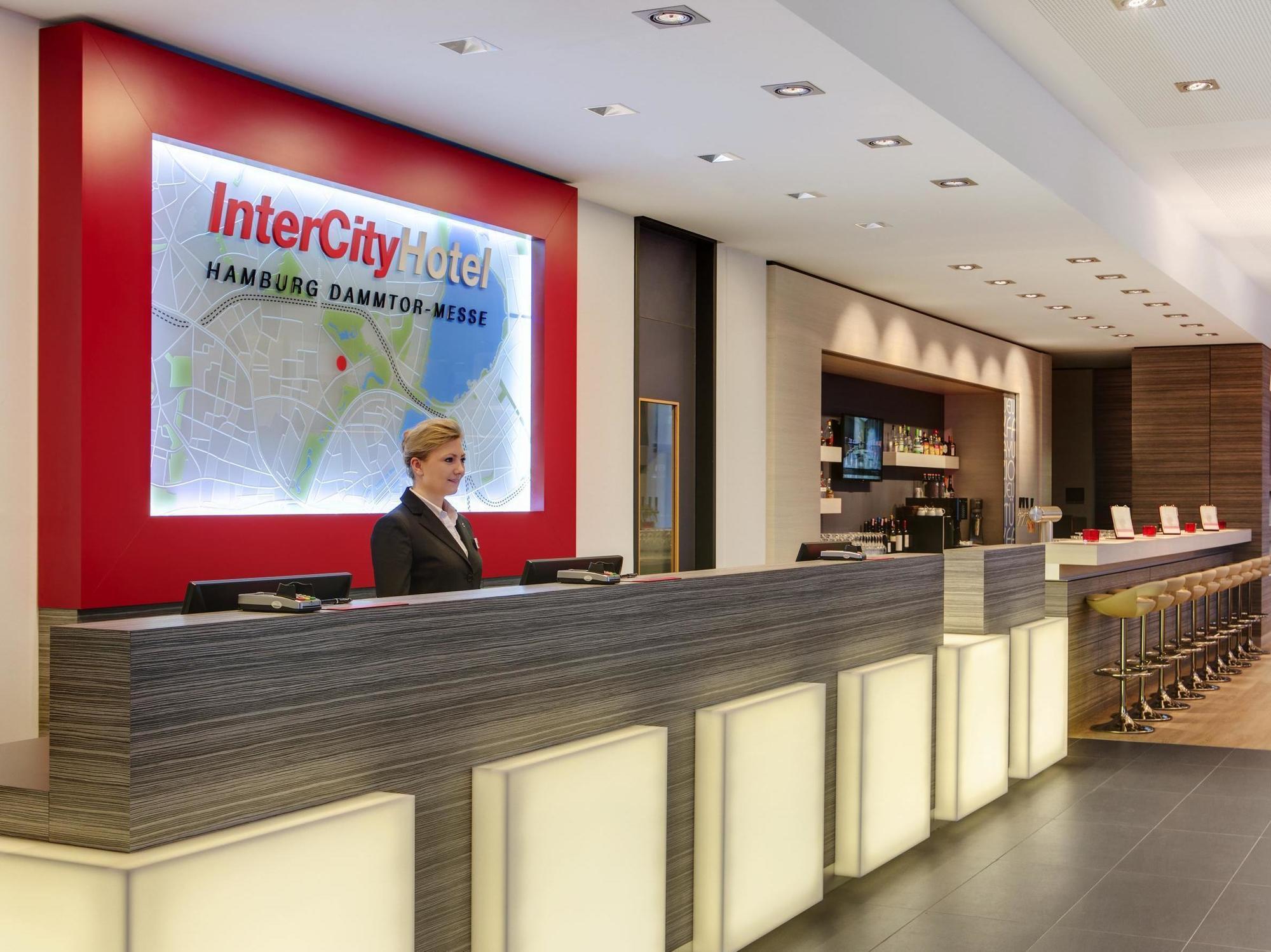 Intercityhotel Hamburg Dammtor-Messe Dış mekan fotoğraf