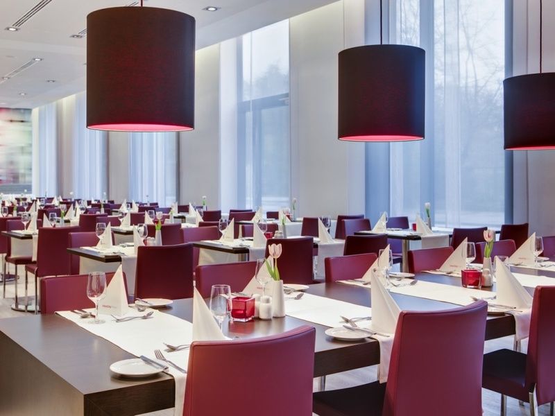 Intercityhotel Hamburg Dammtor-Messe Dış mekan fotoğraf