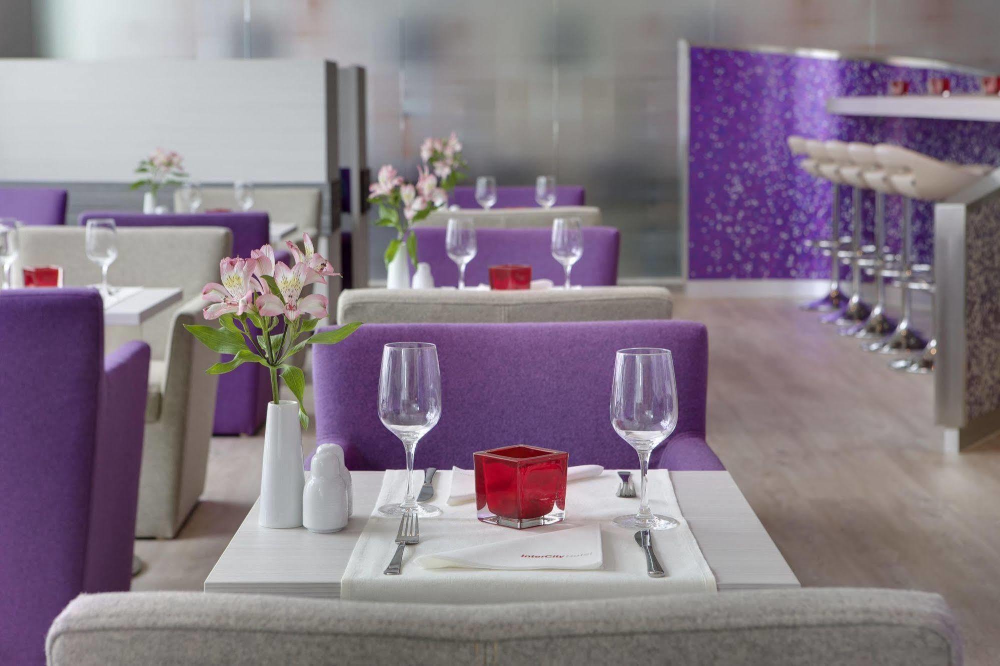 Intercityhotel Hamburg Dammtor-Messe Dış mekan fotoğraf